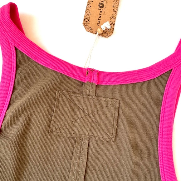 Natural Life NWT Olive Tank Top with Pink Trim size Small - Picture 3 of 5